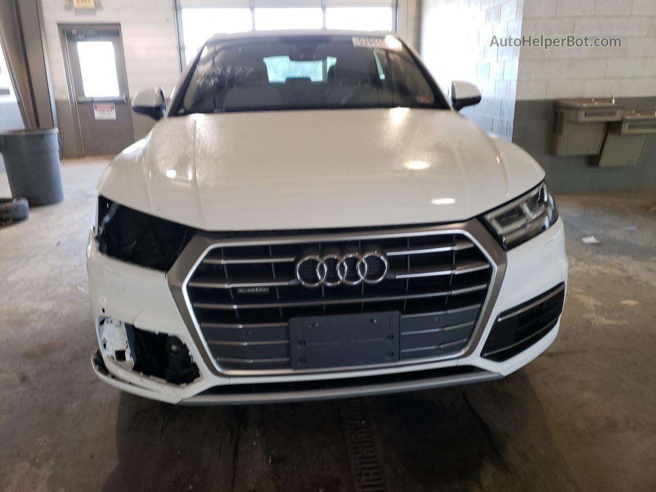 2018 Audi Q5 Premium Plus White vin: WA1BNAFY0J2005924