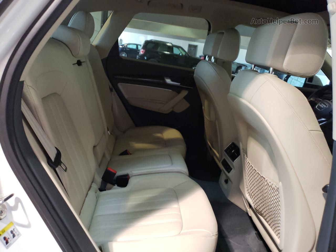 2018 Audi Q5 Premium Plus White vin: WA1BNAFY0J2005924