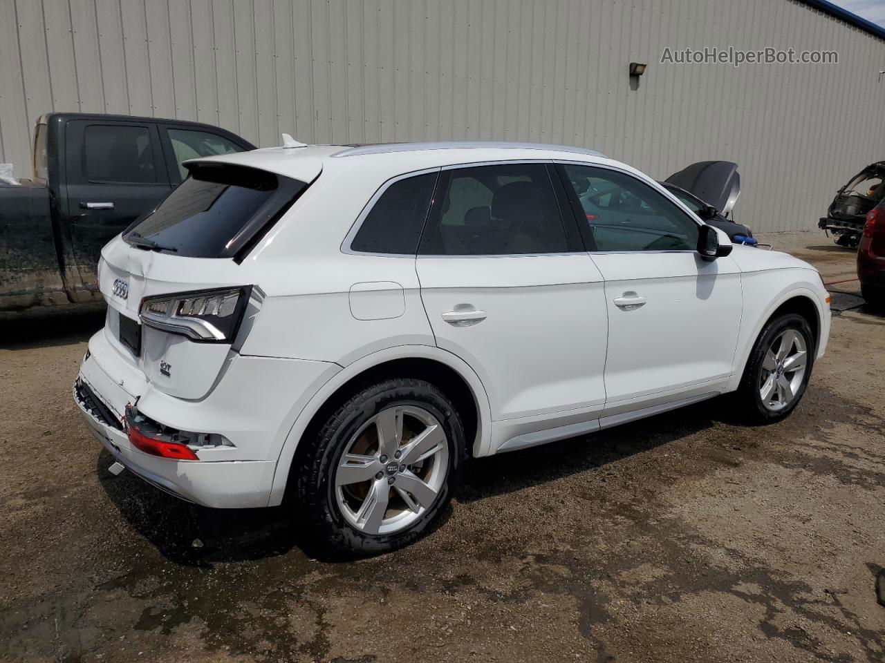 2018 Audi Q5 Premium Plus White vin: WA1BNAFY0J2081868