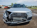 2018 Audi Q5 Premium Plus Серебряный vin: WA1BNAFY1J2082883