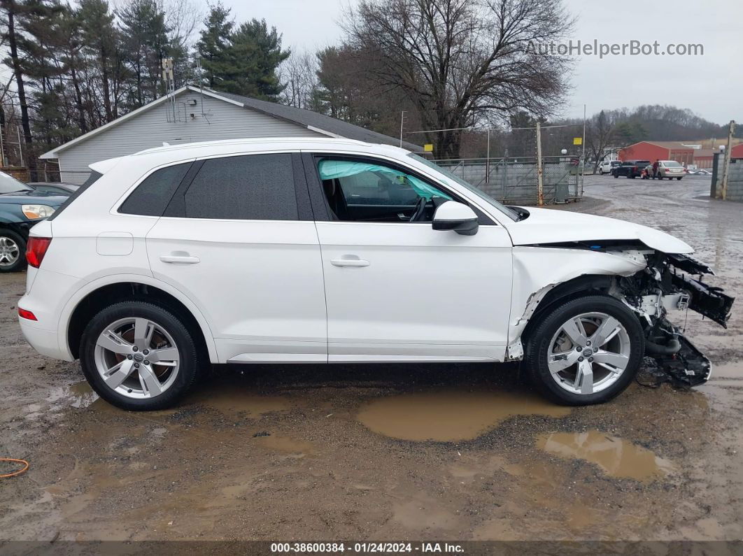 2018 Audi Q5 2.0t Premium/2.0t Tech Premium White vin: WA1BNAFY1J2106406