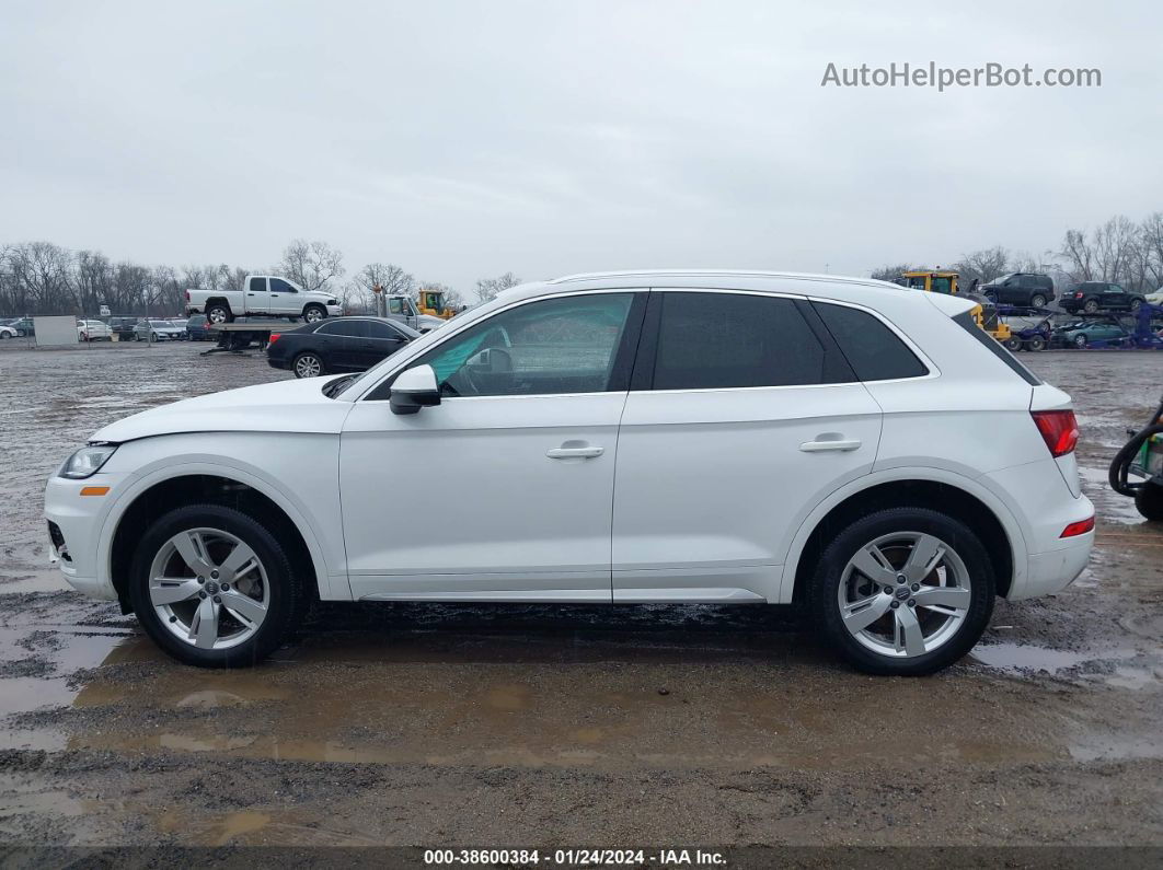 2018 Audi Q5 2.0t Premium/2.0t Tech Premium Белый vin: WA1BNAFY1J2106406