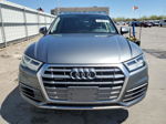 2018 Audi Q5 Premium Plus Серый vin: WA1BNAFY2J2117480