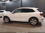 2018 Audi Q5 2.0t Premium/2.0t Tech Premium White vin: WA1BNAFY3J2208189