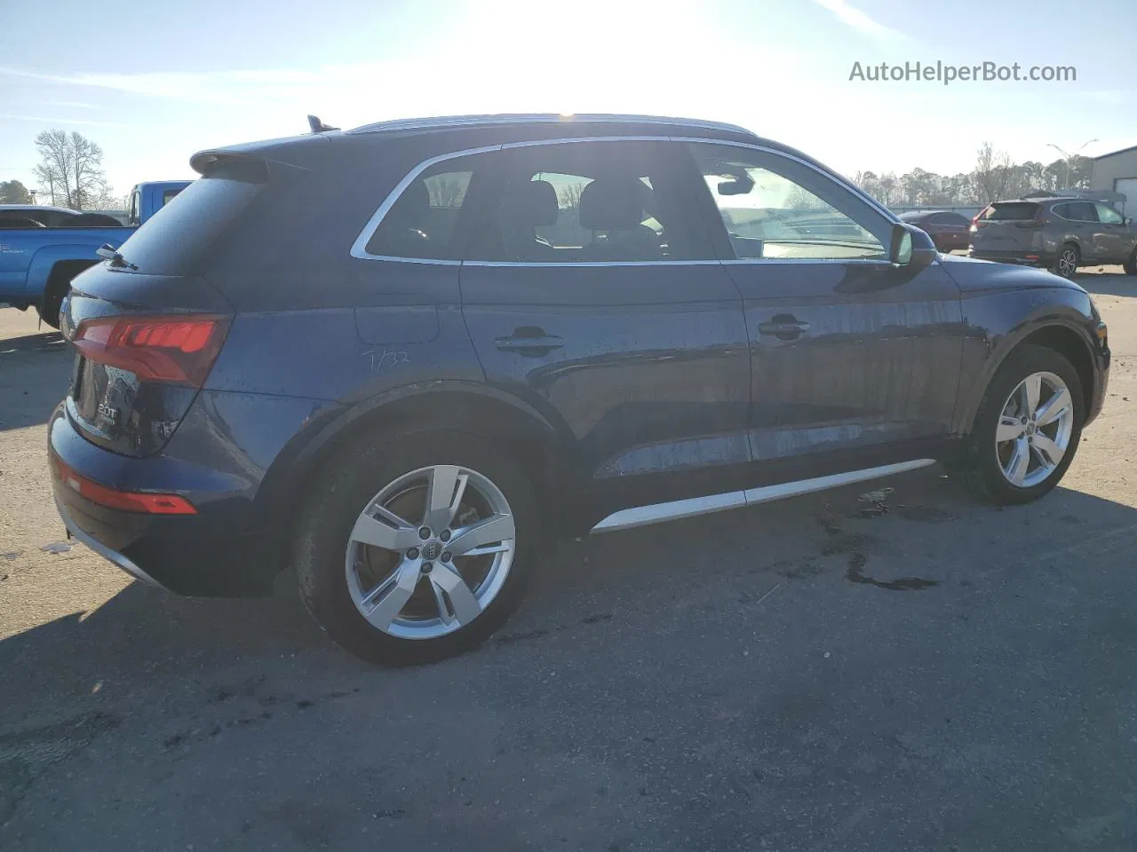 2018 Audi Q5 Premium Plus Синий vin: WA1BNAFY5J2234972