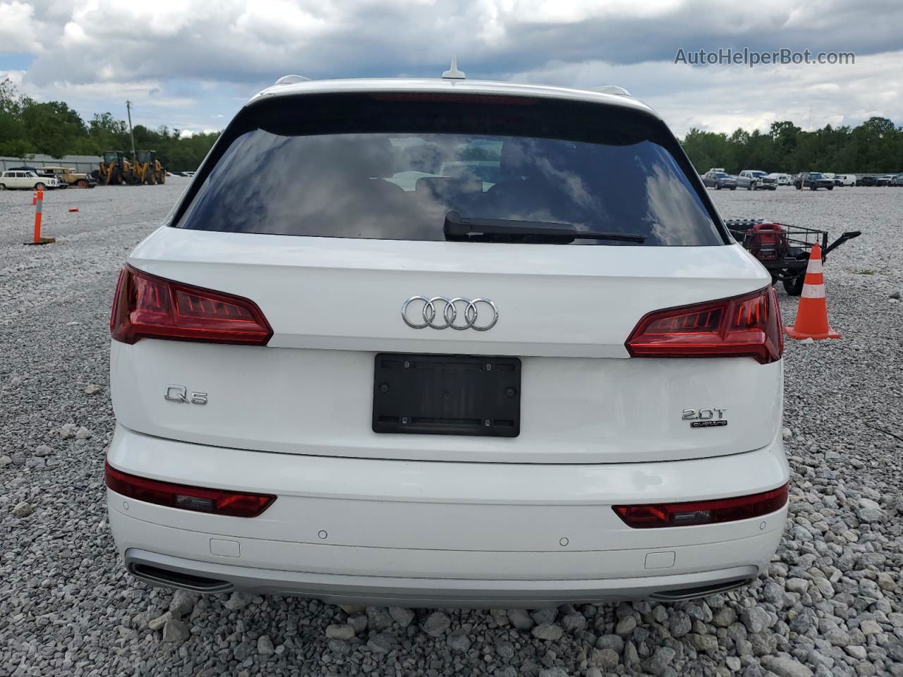 2018 Audi Q5 Premium Plus White vin: WA1BNAFY6J2135528