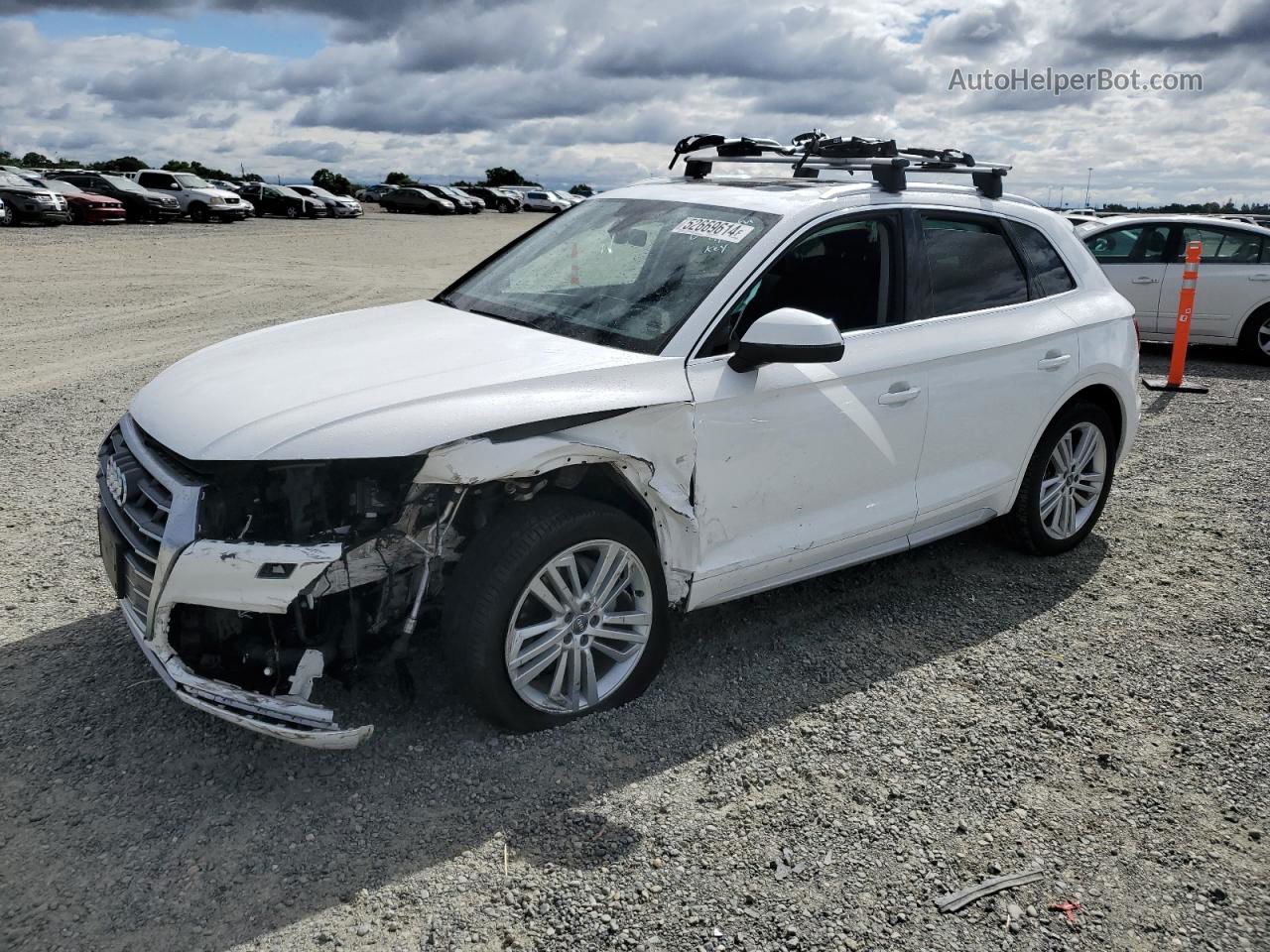 2018 Audi Q5 Premium Plus Белый vin: WA1BNAFY6J2212026