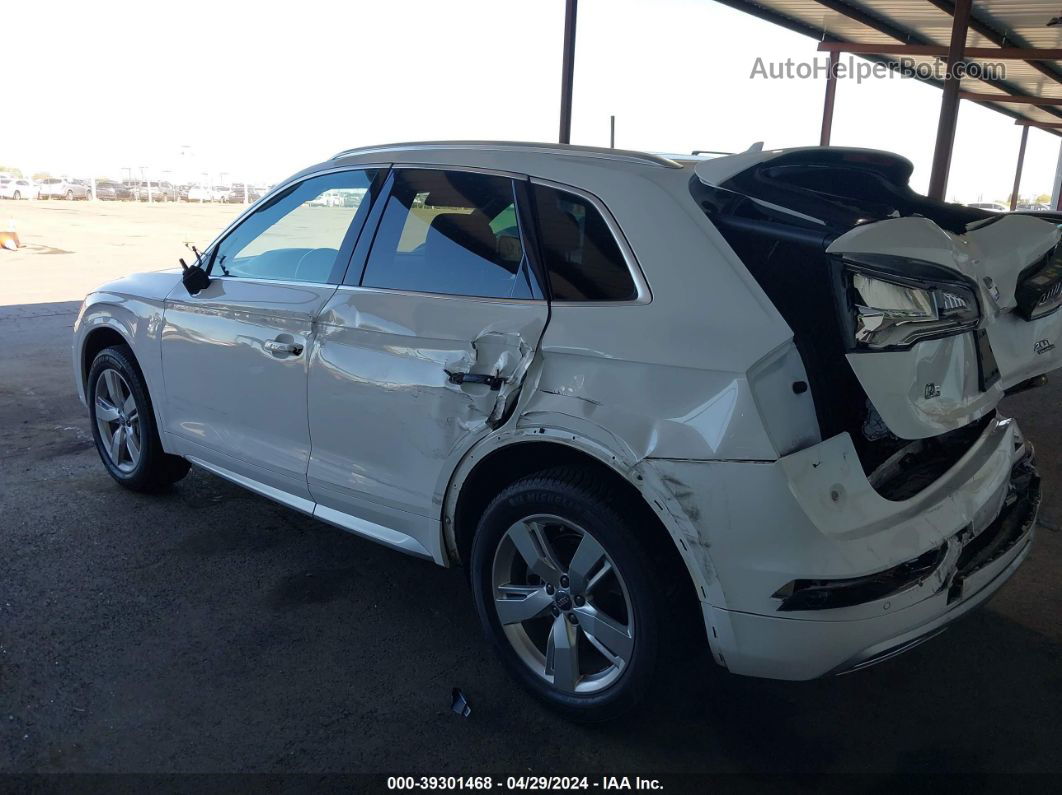 2018 Audi Q5 2.0t Premium/2.0t Tech Premium White vin: WA1BNAFY7J2082161