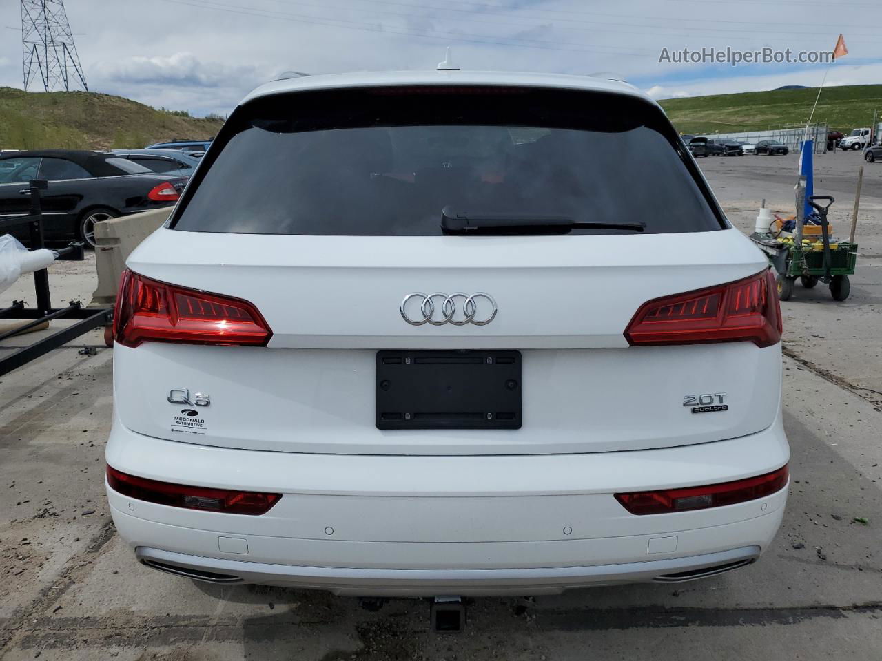 2018 Audi Q5 Premium Plus White vin: WA1BNAFY7J2145047