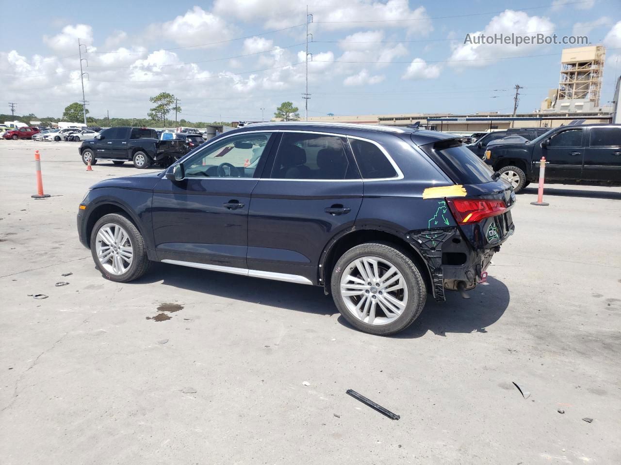 2018 Audi Q5 Premium Plus Blue vin: WA1BNAFY7J2211533