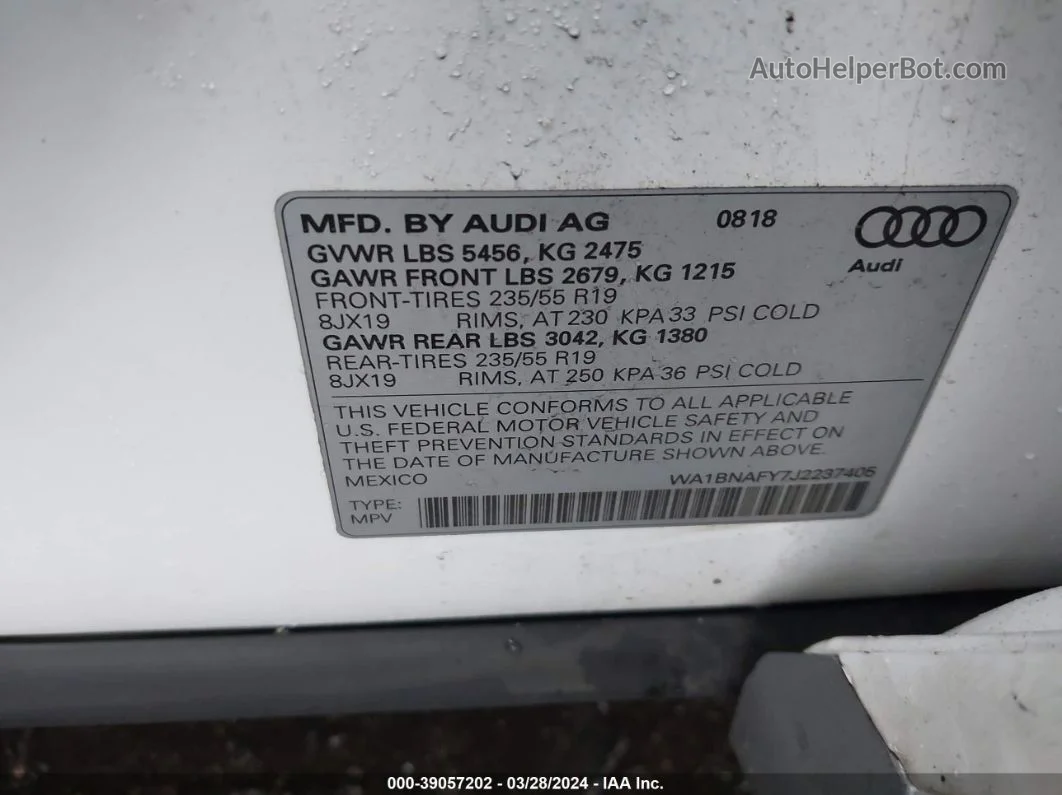 2018 Audi Q5 2.0t Premium/2.0t Tech Premium White vin: WA1BNAFY7J2237405