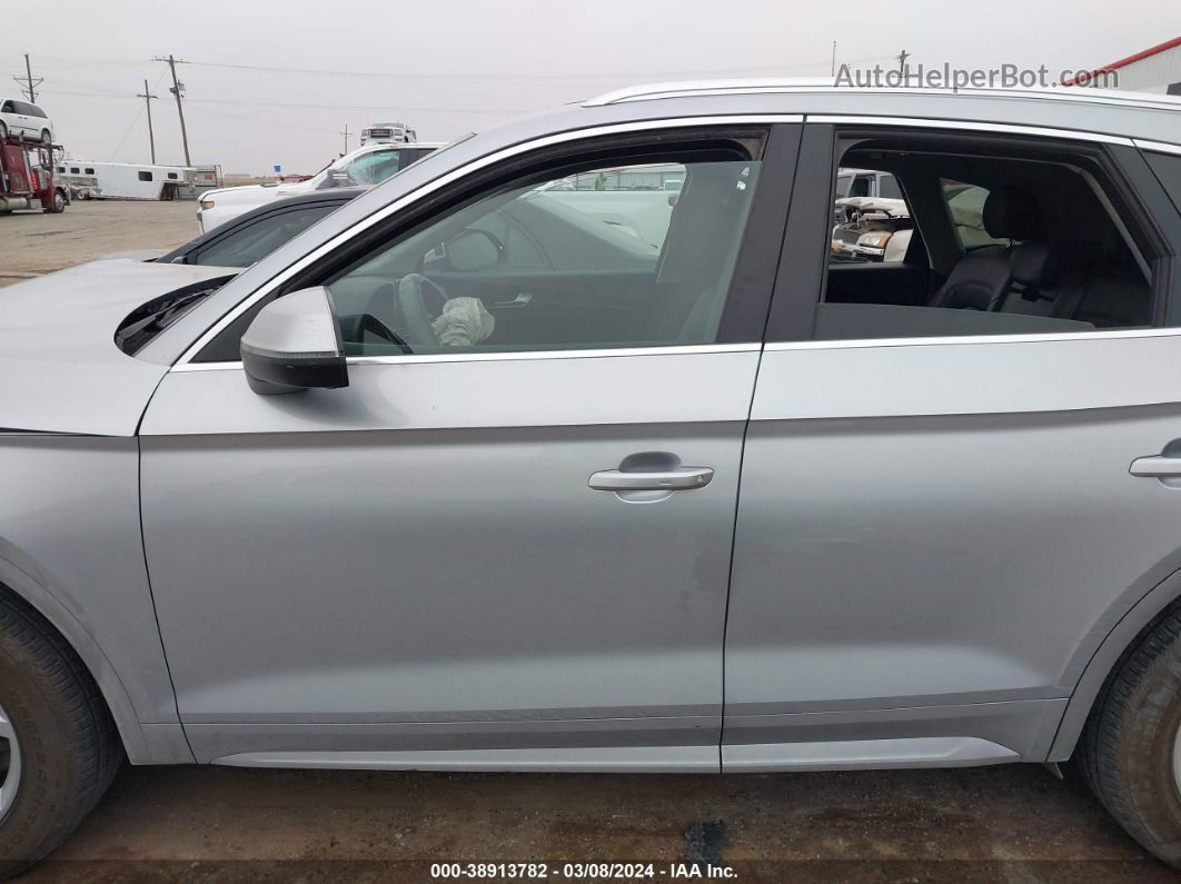 2018 Audi Q5 2.0t Premium/2.0t Tech Premium Silver vin: WA1BNAFY8J2056197