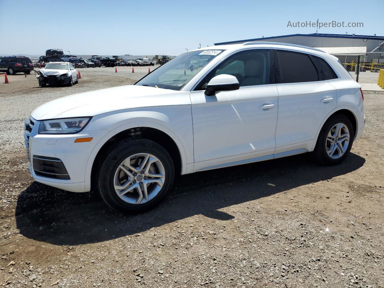 2018 Audi Q5 Premium Plus White vin: WA1BNAFY8J2086591