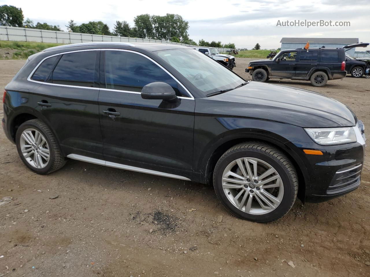 2018 Audi Q5 Premium Plus Черный vin: WA1BNAFY8J2218782