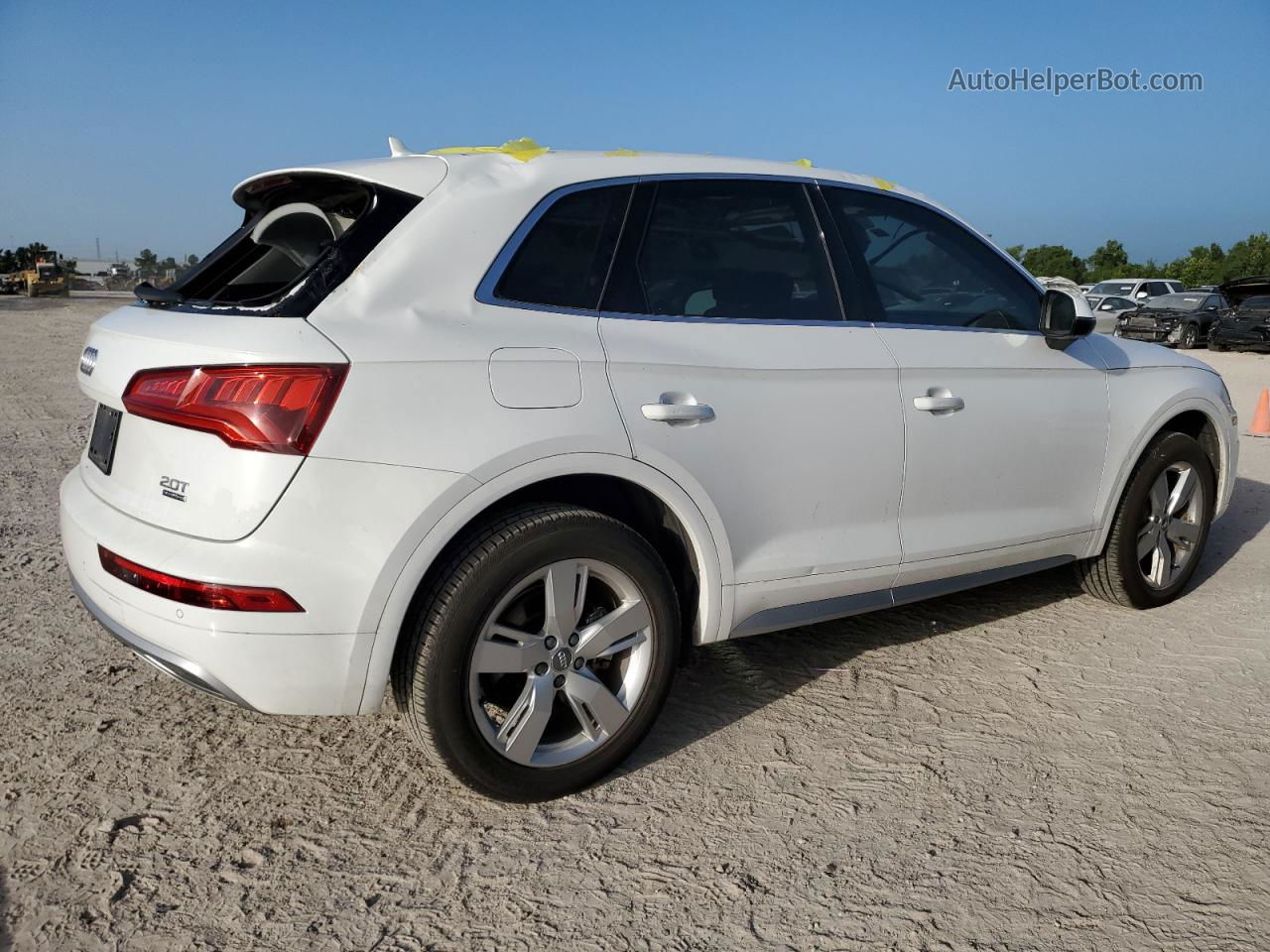 2018 Audi Q5 Premium Plus White vin: WA1BNAFY8J2240281