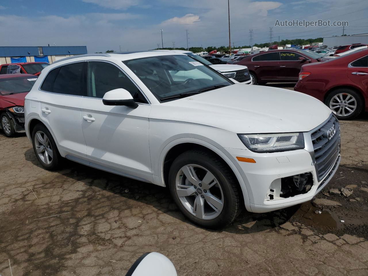 2018 Audi Q5 Premium Plus Белый vin: WA1BNAFY9J2007106