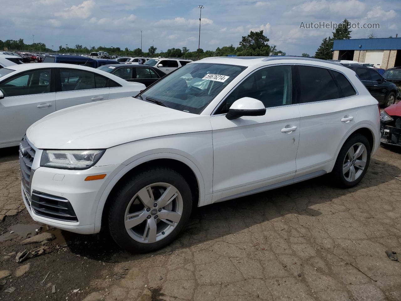 2018 Audi Q5 Premium Plus Белый vin: WA1BNAFY9J2007106