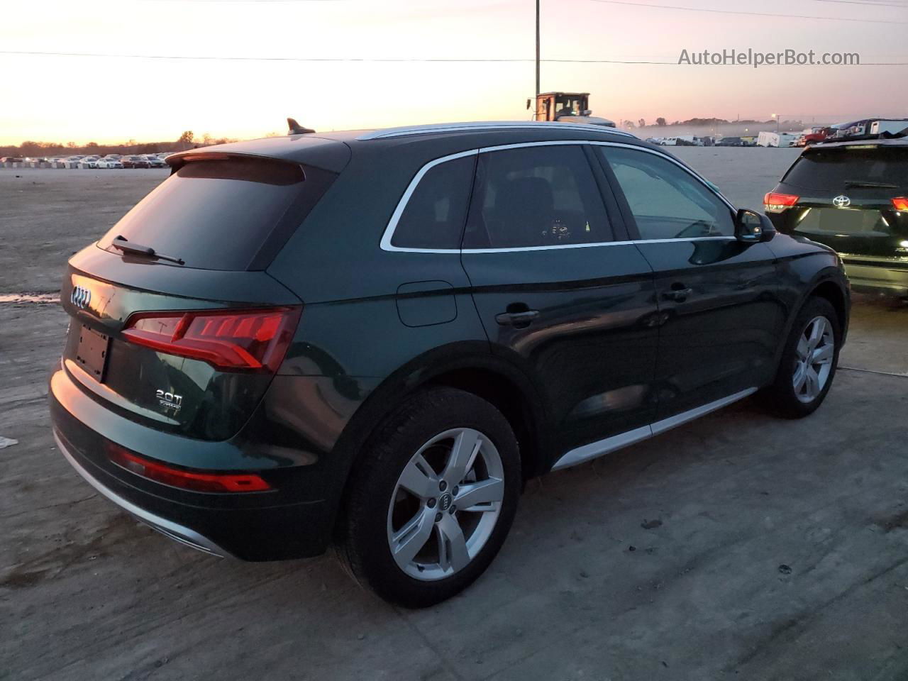 2018 Audi Q5 Premium Plus Green vin: WA1BNAFYXJ2229430