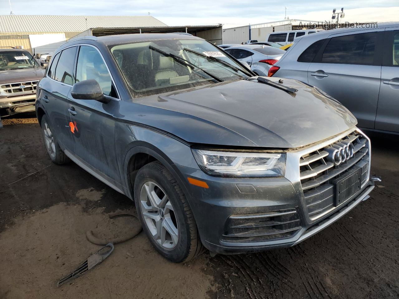 2018 Audi Q5 Premium Plus Серебряный vin: WA1BNAFYXJ2233493