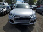 2018 Audi Q5 Premium Plus Серебряный vin: WA1BNBFY6J2160452