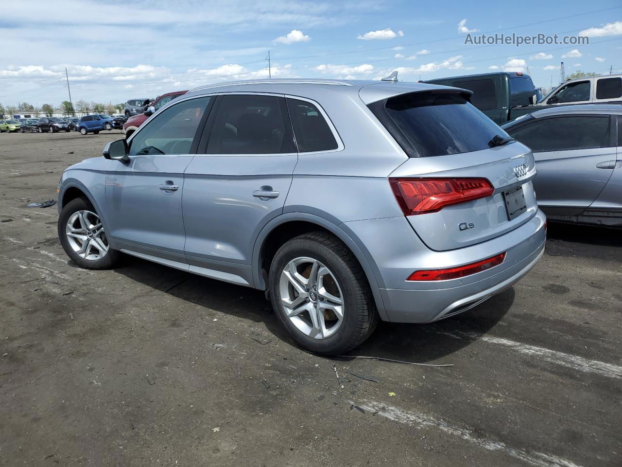 2018 Audi Q5 Premium Plus Серебряный vin: WA1BNBFY6J2160452