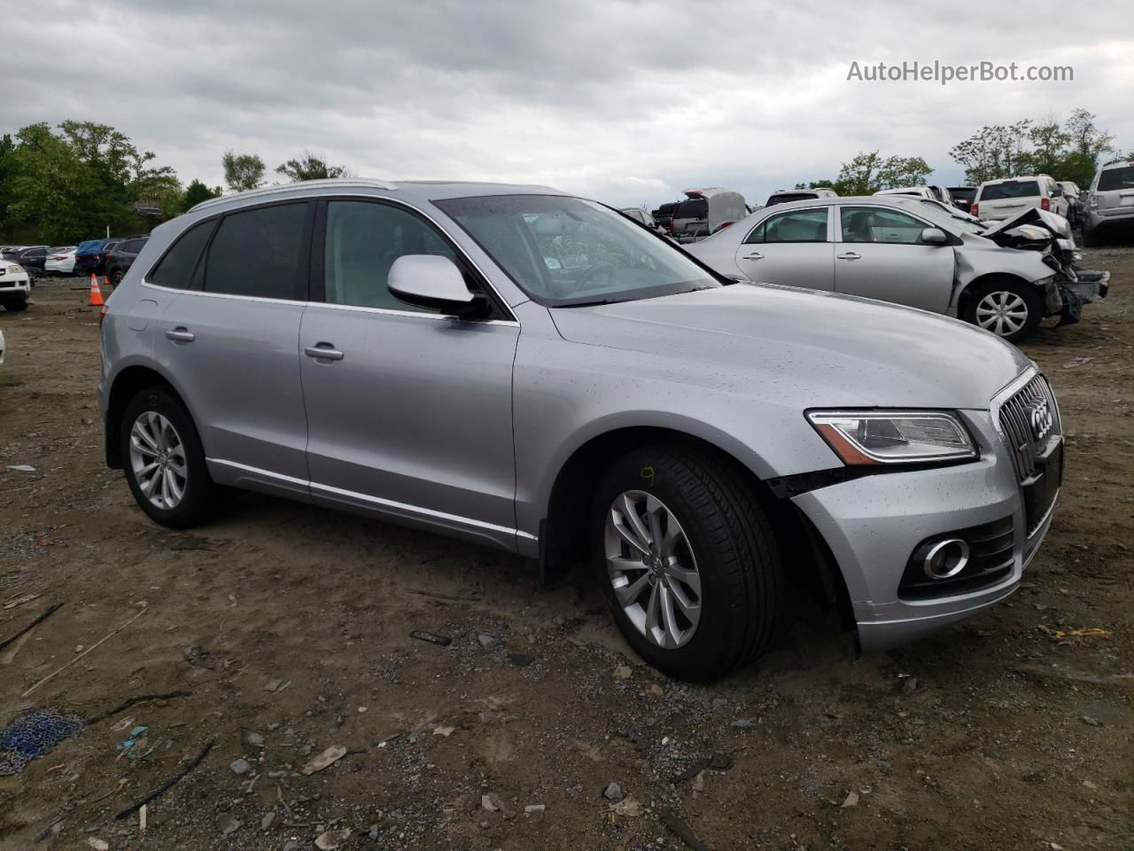 2016 Audi Q5 Premium Серебряный vin: WA1C2AFP0GA085325