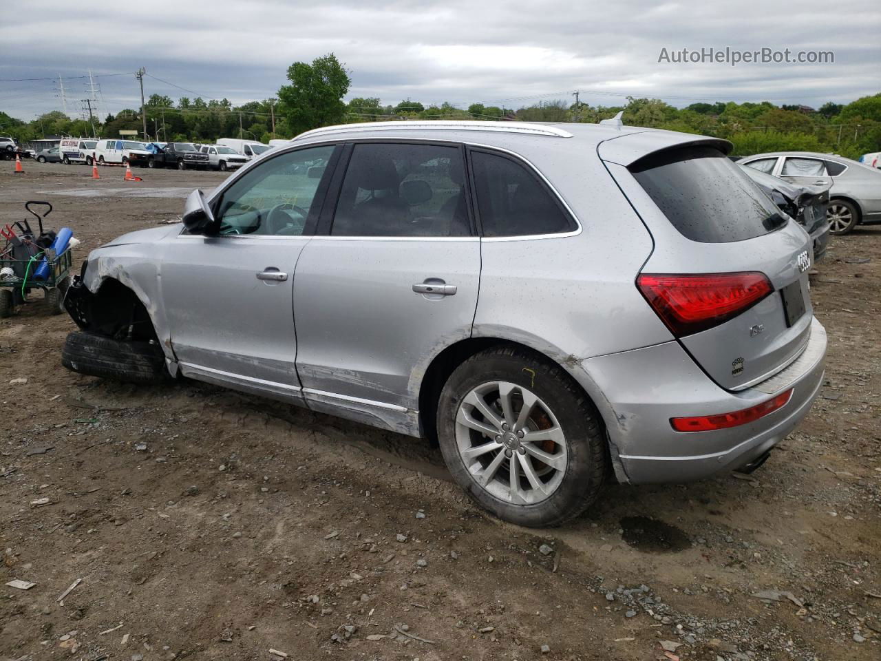 2016 Audi Q5 Premium Серебряный vin: WA1C2AFP0GA085325