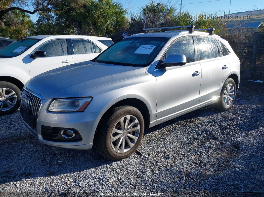 2016 Audi Q5 2.0t Premium Серебряный vin: WA1C2AFP2GA088713