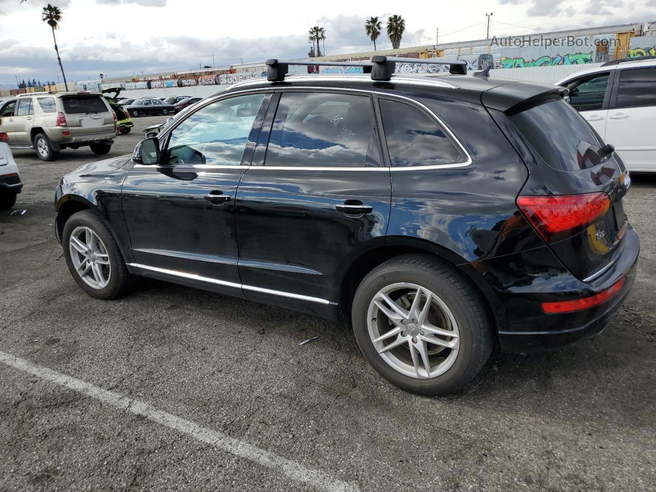 2016 Audi Q5 Premium Черный vin: WA1C2AFP4GA094478