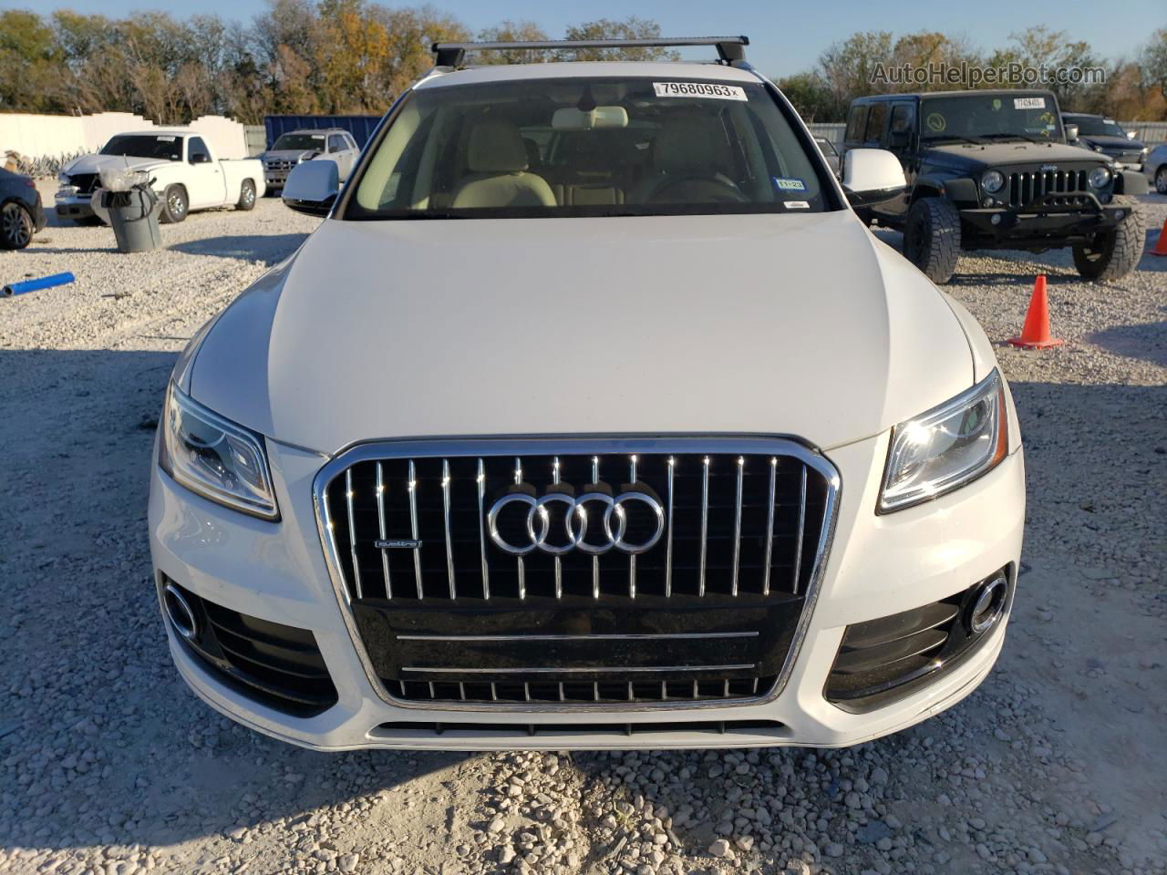 2016 Audi Q5 Premium Белый vin: WA1C2AFP7GA143706