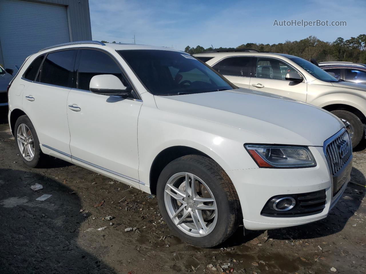 2016 Audi Q5 Premium Белый vin: WA1C2AFPXGA129735