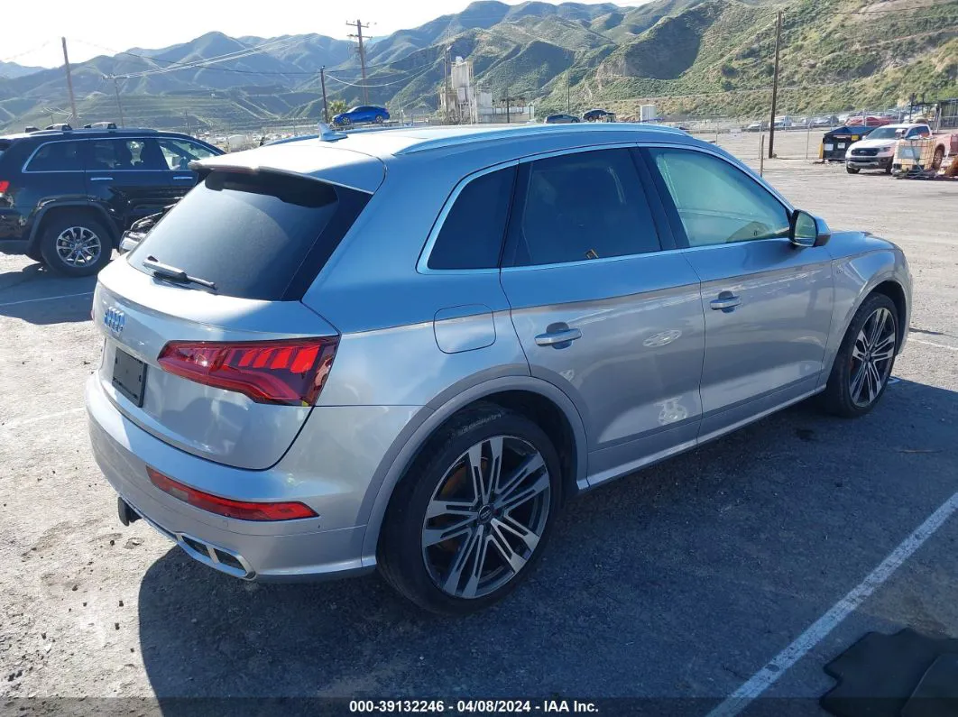 2018 Audi Sq5 3.0t Premium Plus Серебряный vin: WA1C4AFY2J2026510