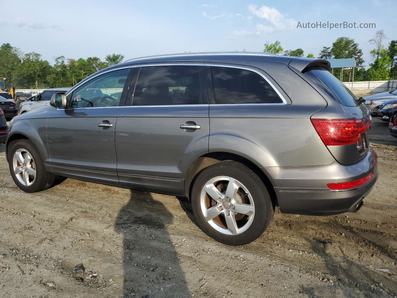 2015 Audi Q7 Premium Серый vin: WA1CGAFE1FD027690