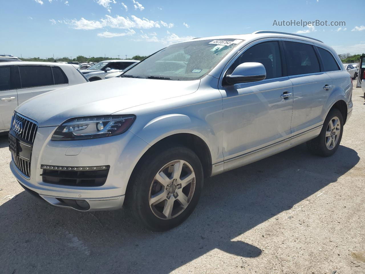 2015 Audi Q7 Premium Серебряный vin: WA1CGAFE4FD011869