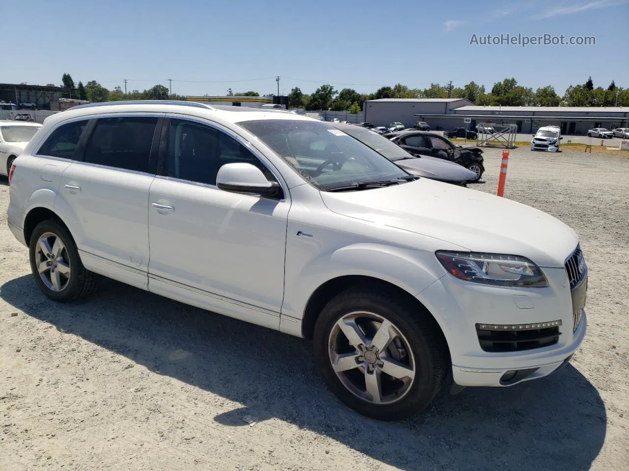 2015 Audi Q7 Premium White vin: WA1CGAFE8FD005878