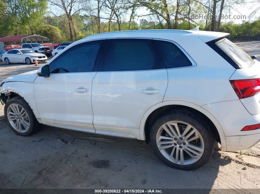 2018 Audi Q5 2.0t Premium/2.0t Tech Premium White vin: WA1CNAFY7J2224898