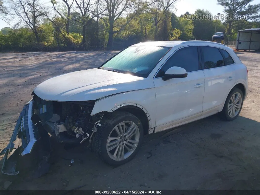 2018 Audi Q5 2.0t Premium/2.0t Tech Premium White vin: WA1CNAFY7J2224898