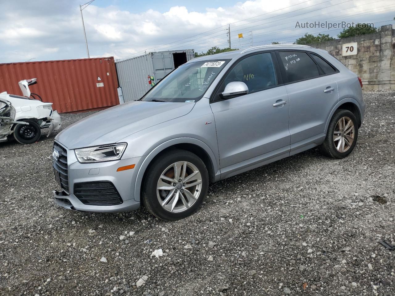 2018 Audi Q3 Premium Серебряный vin: WA1ECCFS1JR026623