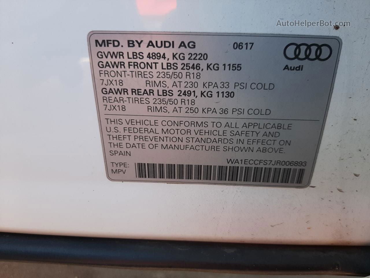 2018 Audi Q3 Premium Белый vin: WA1ECCFS7JR006893