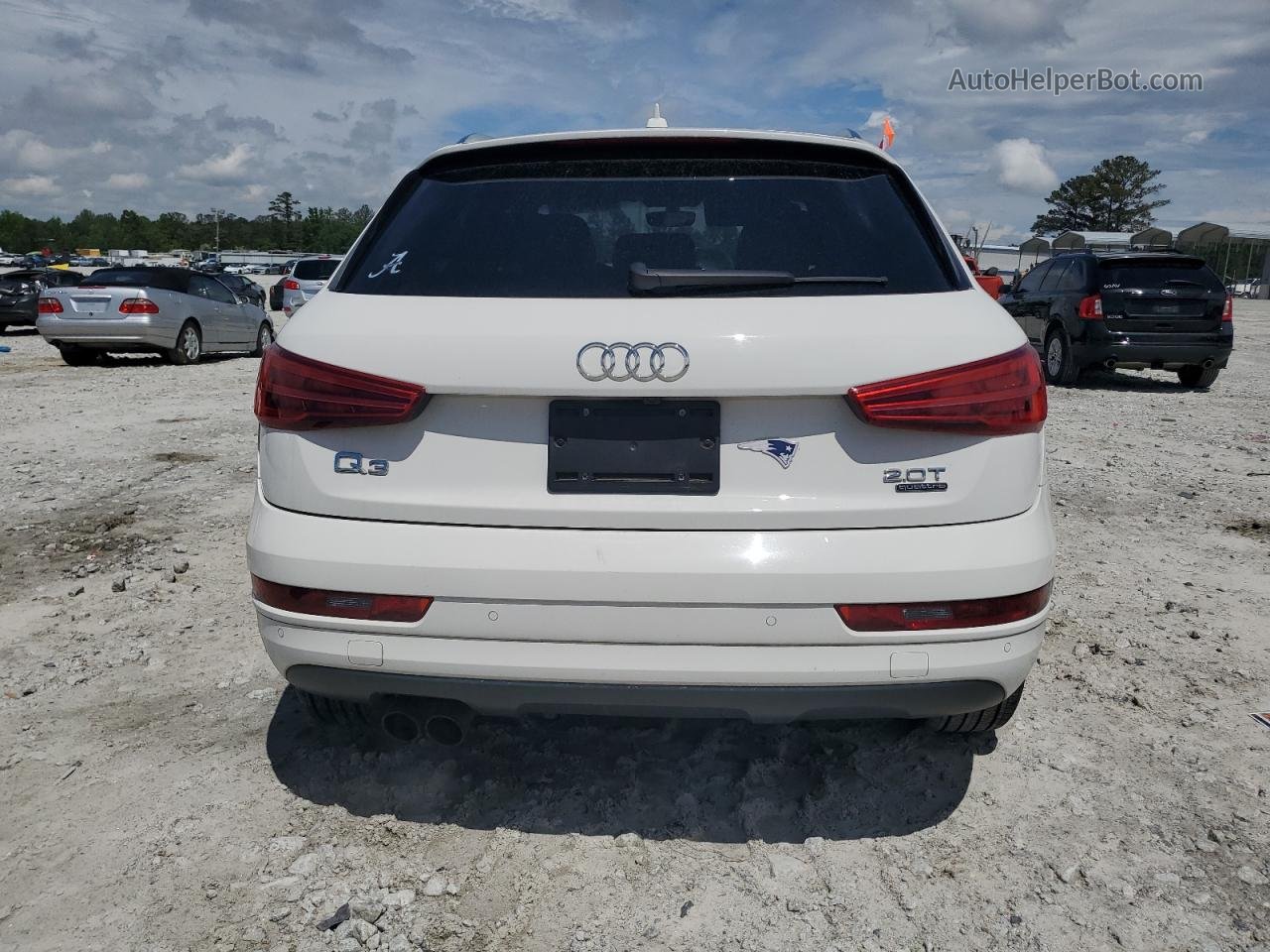 2018 Audi Q3 Premium White vin: WA1ECCFS8JR033780