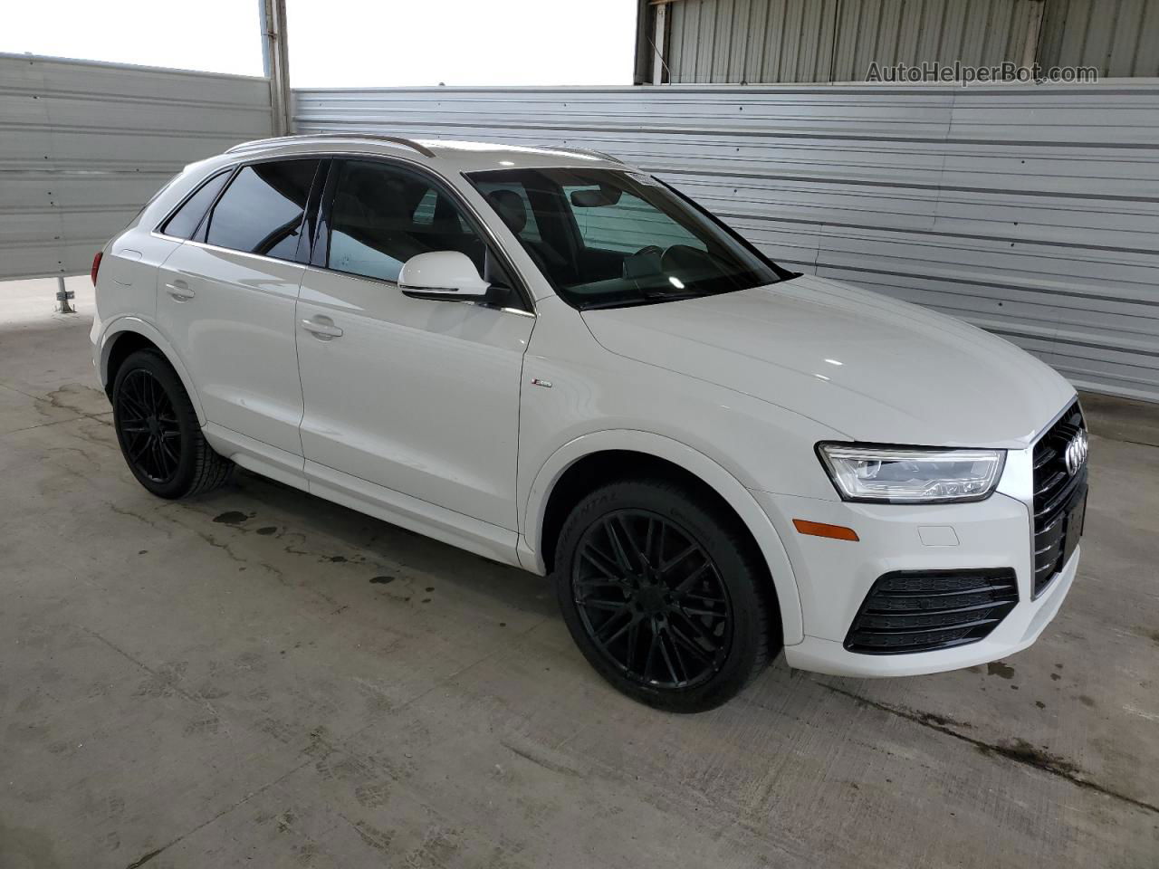 2018 Audi Q3 Premium Plus White vin: WA1HCCFS1JR003291