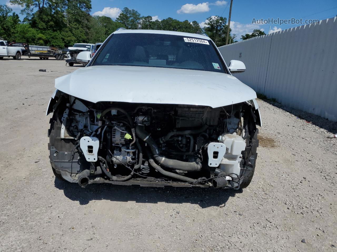 2018 Audi Q3 Premium Plus White vin: WA1HCCFS5JR030901