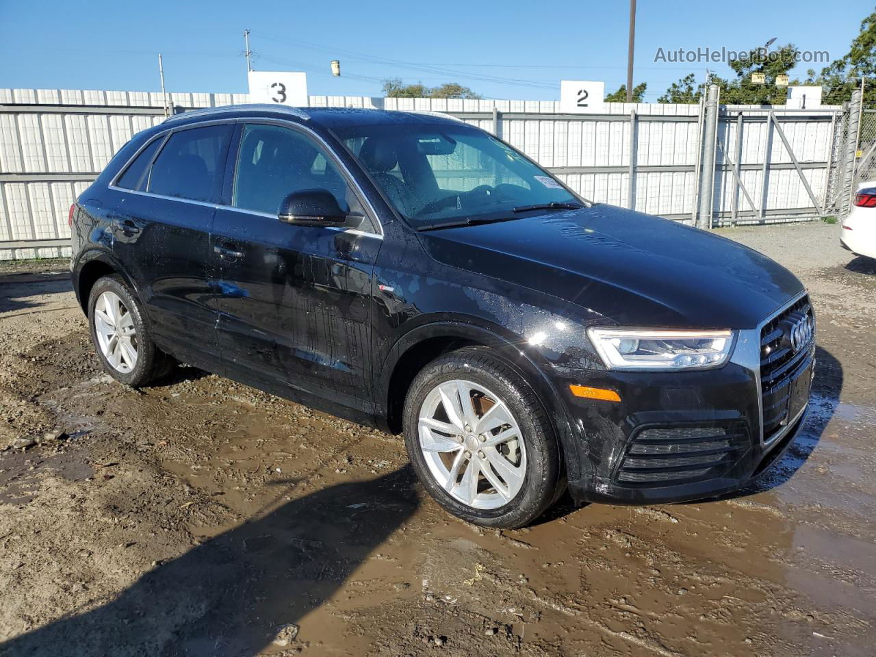 2018 Audi Q3 Premium Plus Черный vin: WA1HCCFS9JR003121