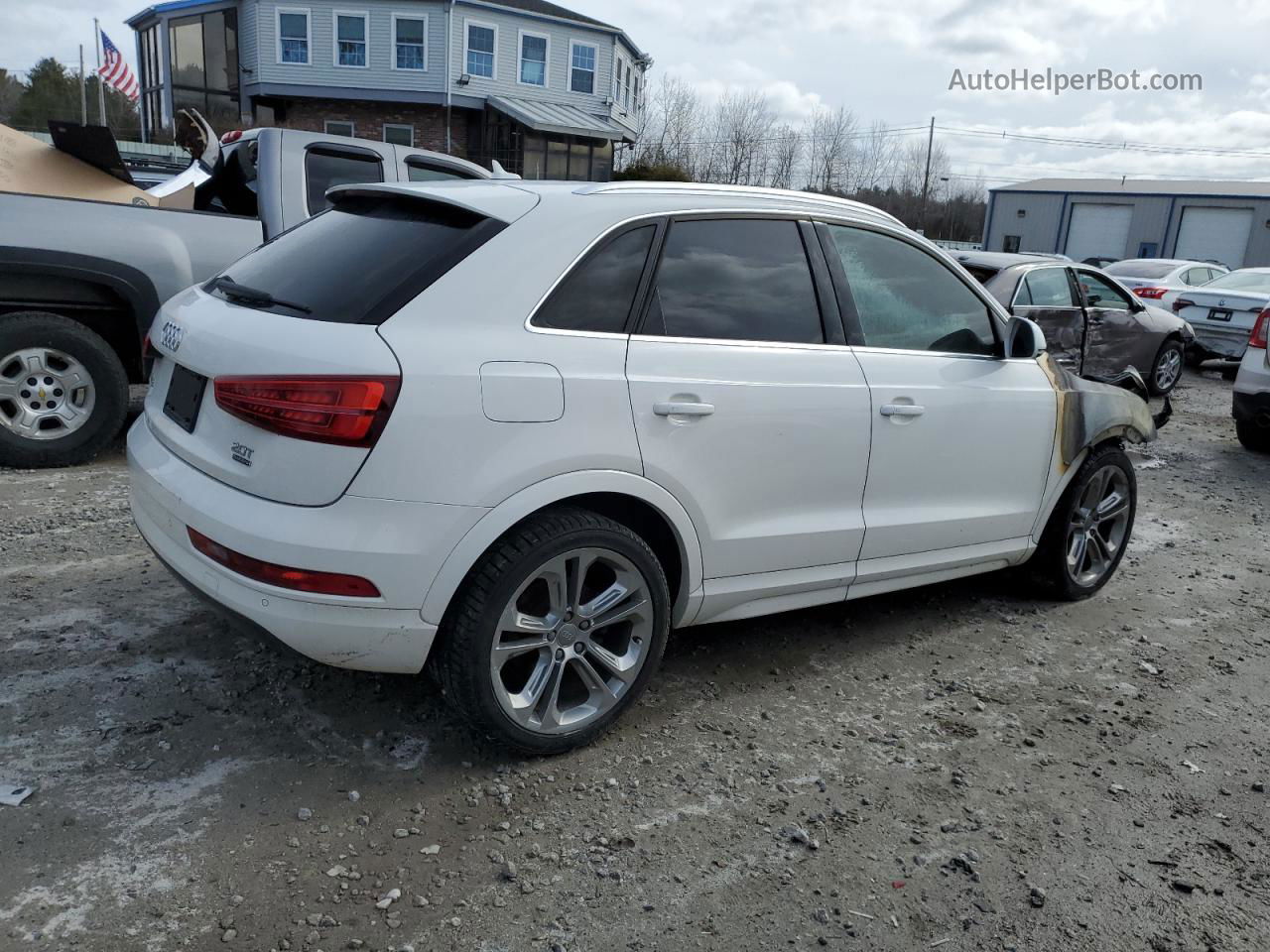 2018 Audi Q3 Premium Plus Белый vin: WA1JCCFS0JR021699