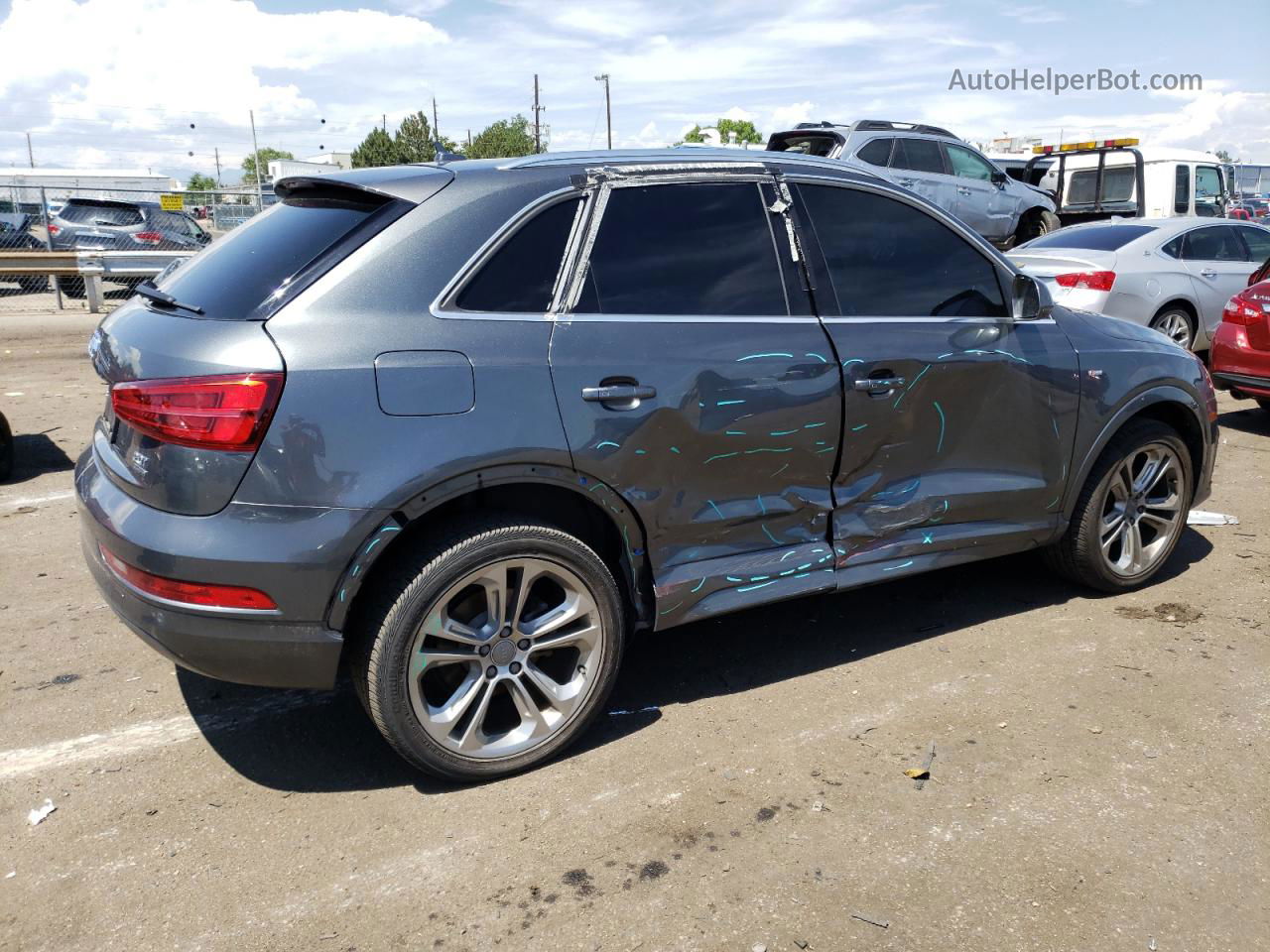 2018 Audi Q3 Premium Plus Серый vin: WA1JCCFS3JR034351