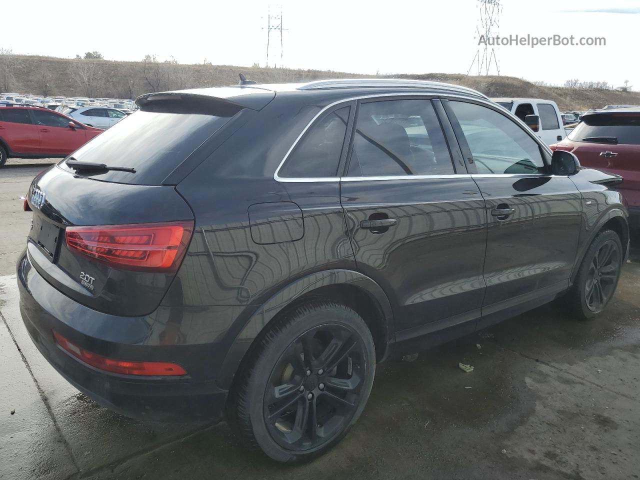 2018 Audi Q3 Premium Plus Черный vin: WA1JCCFS4JR008275