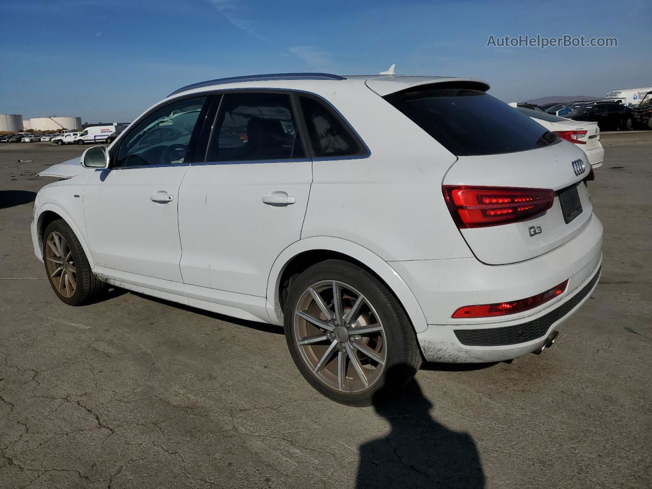 2018 Audi Q3 Premium Plus White vin: WA1JCCFS4JR016618