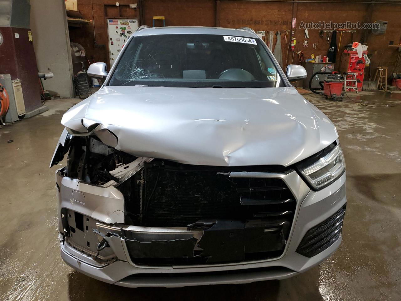 2018 Audi Q3 Premium Plus Silver vin: WA1JCCFS8JR010126