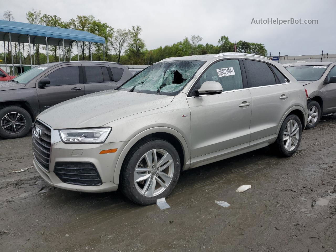 2018 Audi Q3 Premium Plus Серебряный vin: WA1JCCFSXJR010712