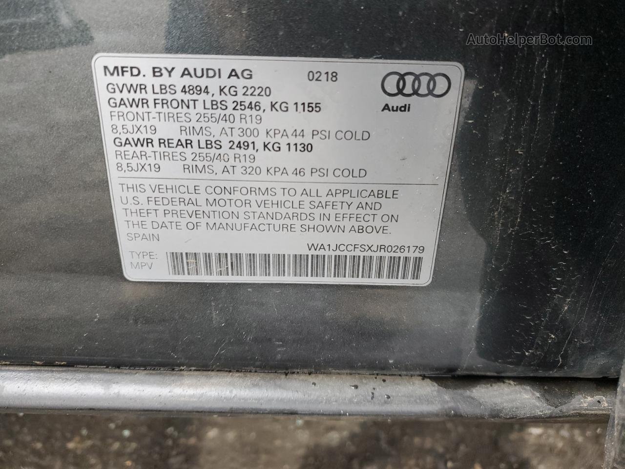 2018 Audi Q3 Premium Plus Серебряный vin: WA1JCCFSXJR026179